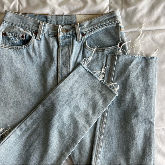 Shop Aligrace Levis - Picture 2 of 15